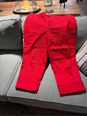 IMAN Bright Red Cropped Pants